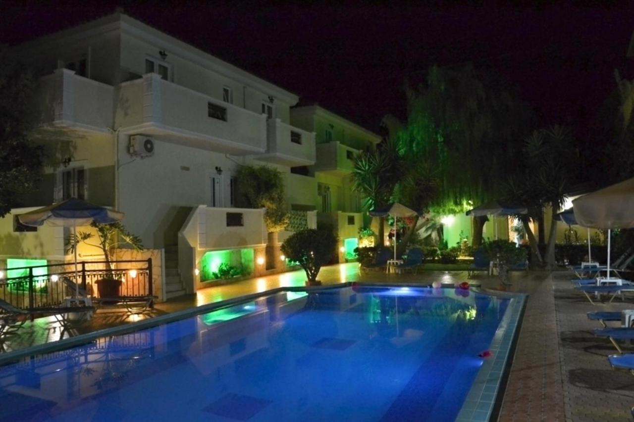 Sofia Studios & Apts Agia Marina Nea Kydonias Exterior photo